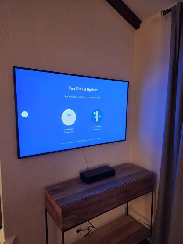 Professional TV mounting installation in Milwaukee home