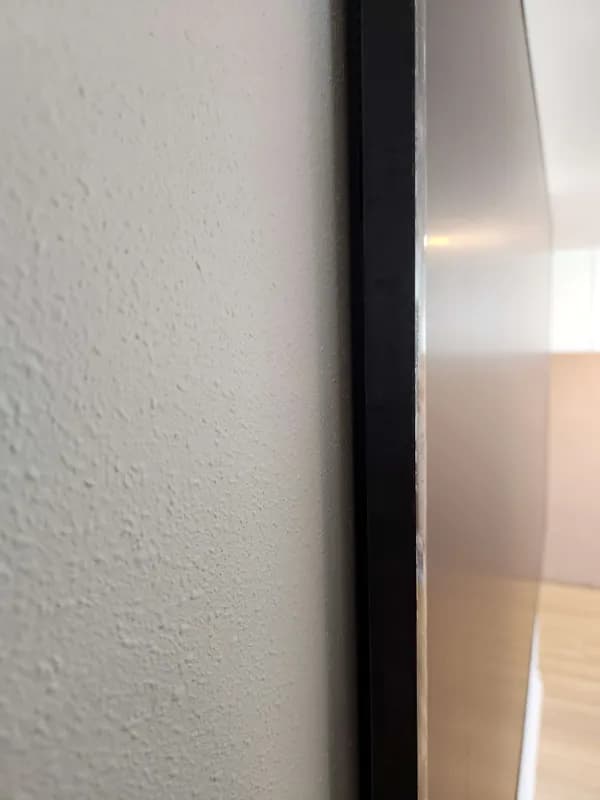 Professional TV mounting installation in Milwaukee home
