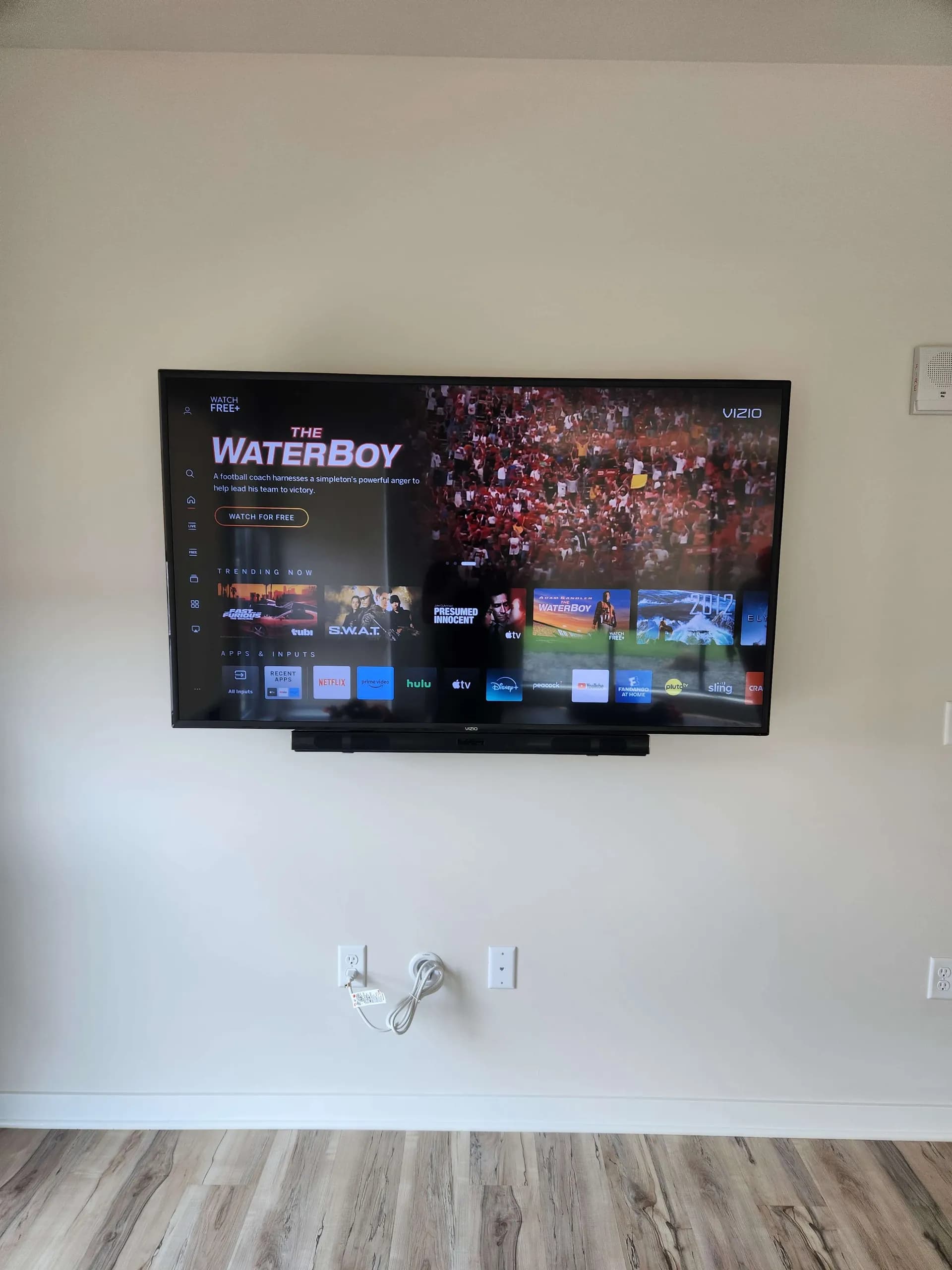 Professional TV mounting installation in Milwaukee home